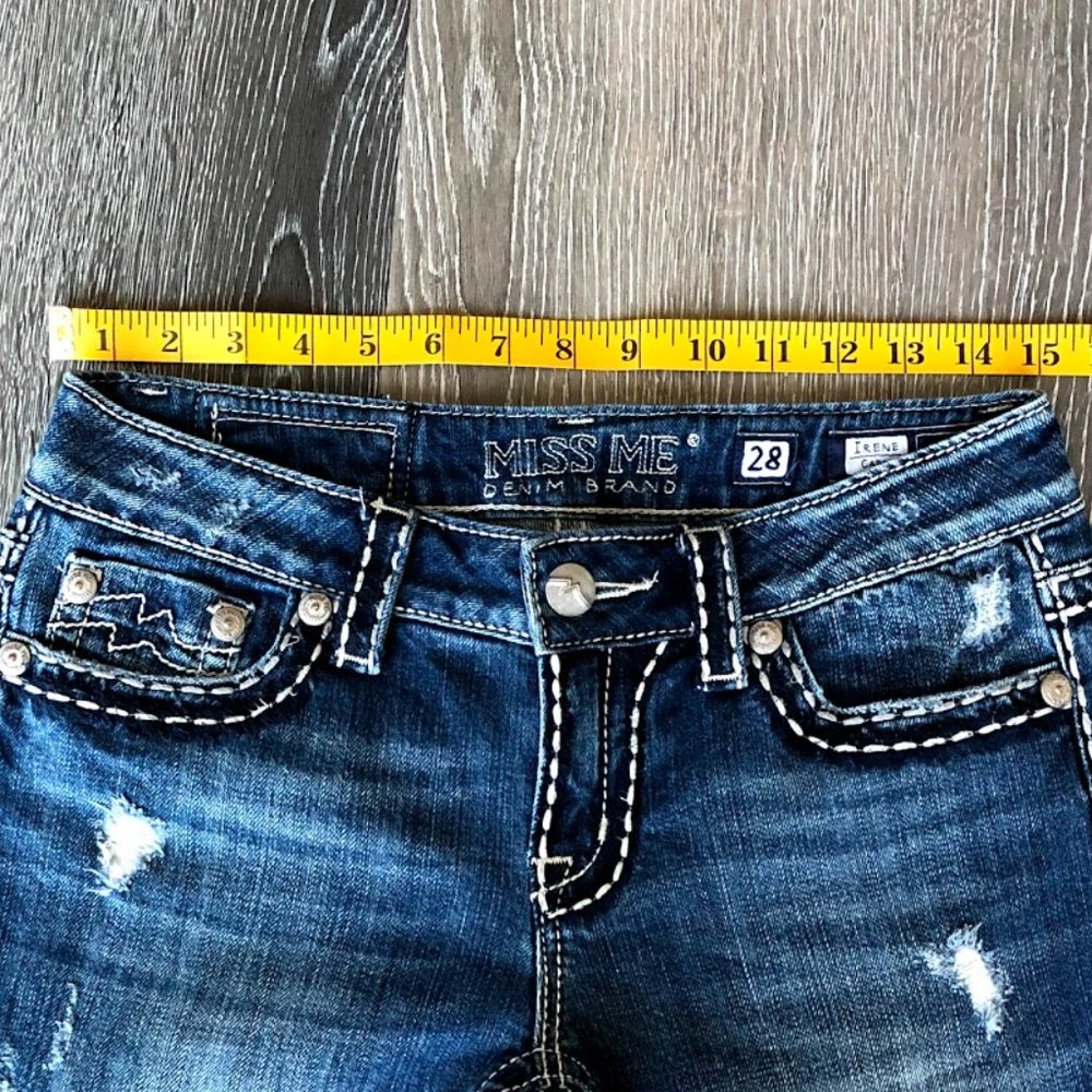 Miss Me - Cropped Irene Jeans - Size 28 - EUC - Picture 3 of 6